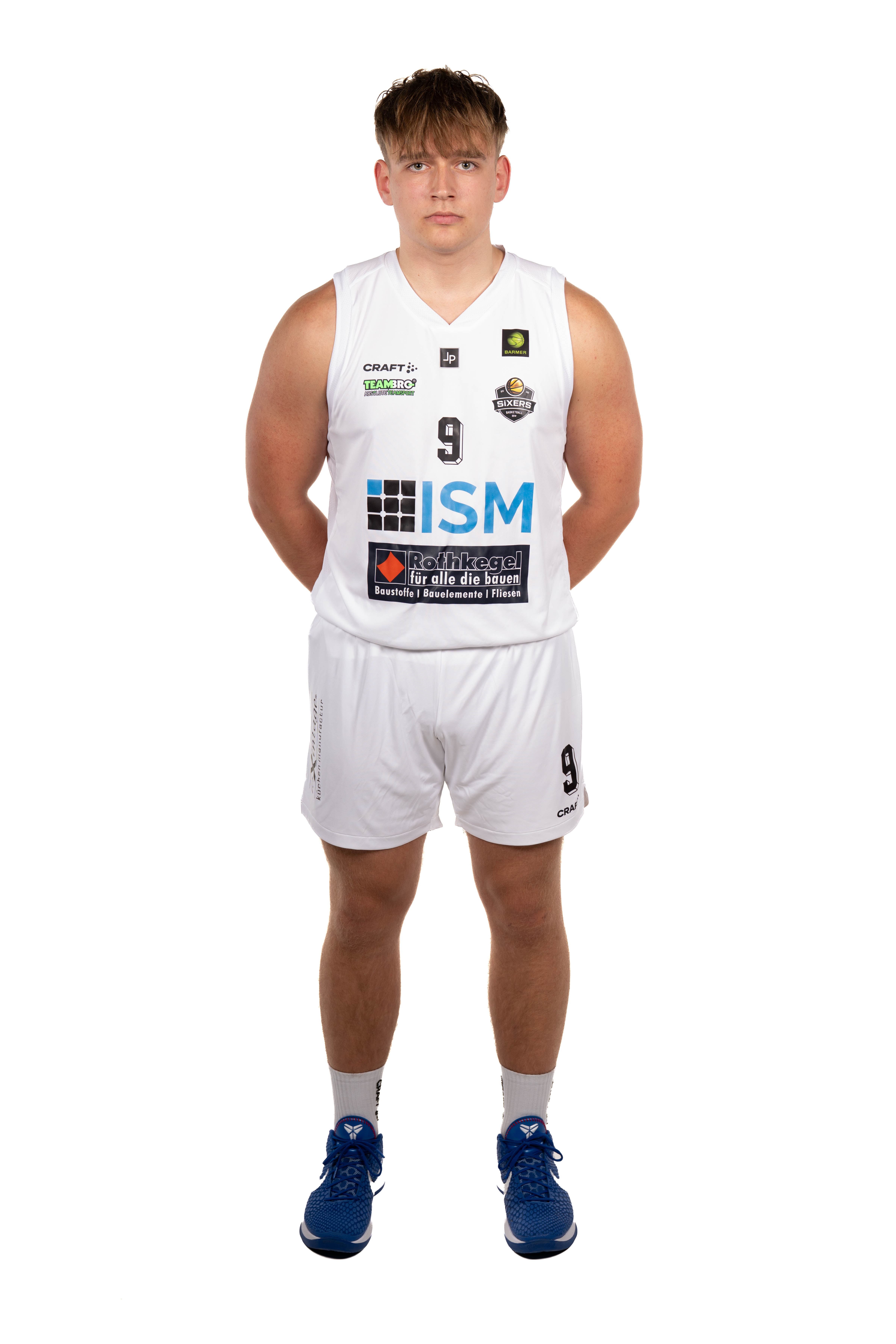 9_Erxleben_Ganzkörper_BSW-Sixers_18Sep2026-2147.jpg
